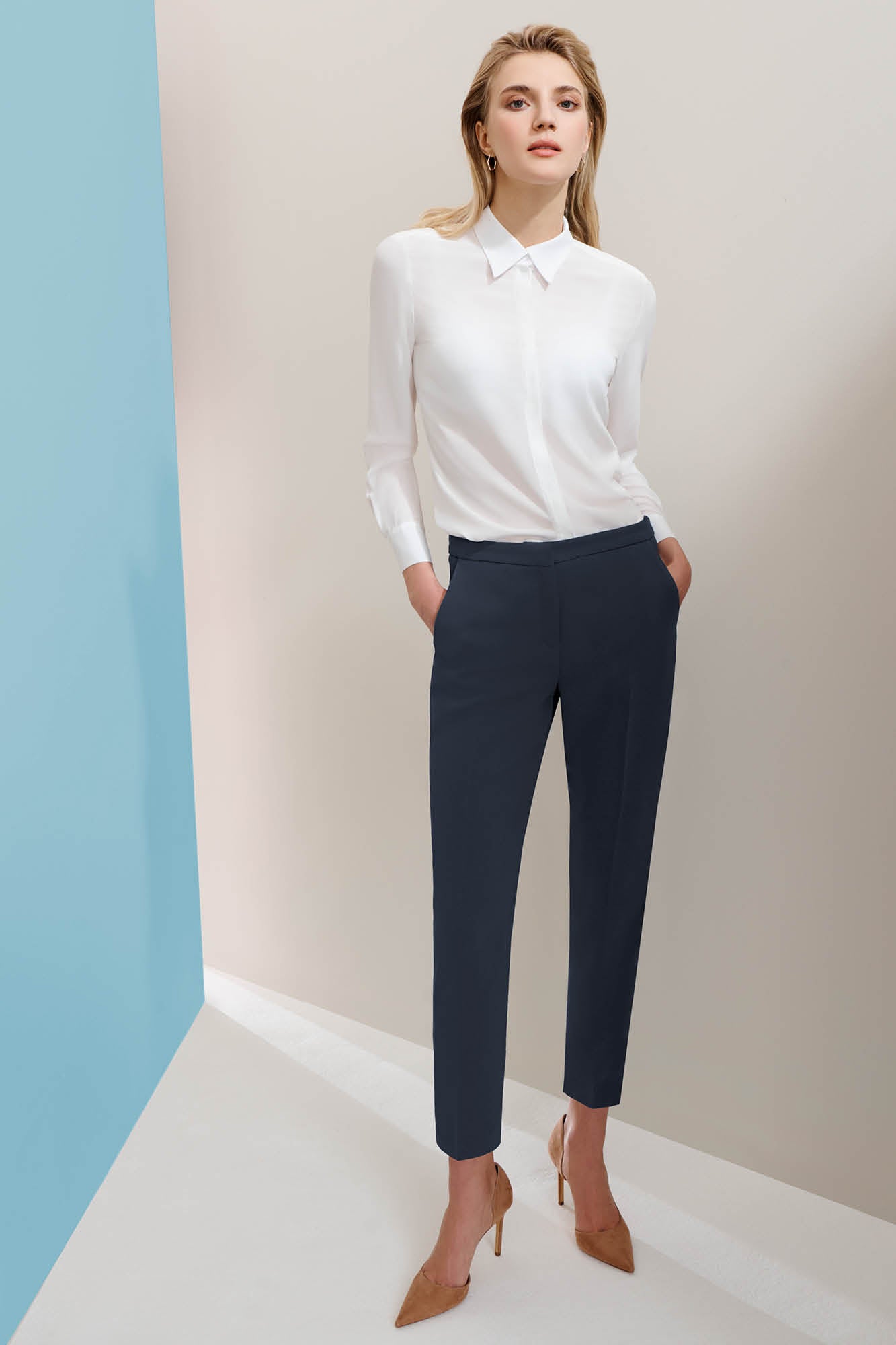 Clarence Navy Performance Tailoring Trousers