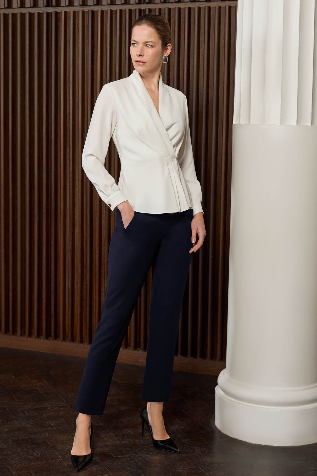 Davos Navy Performance Tailoring Trousers