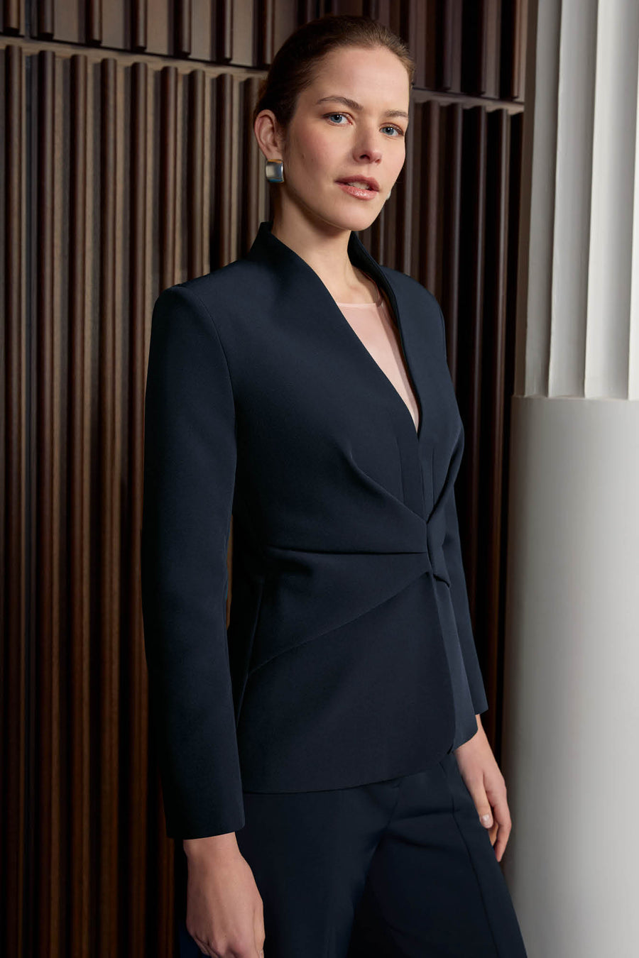 Hanbury Navy Performance Tailoring Jacket