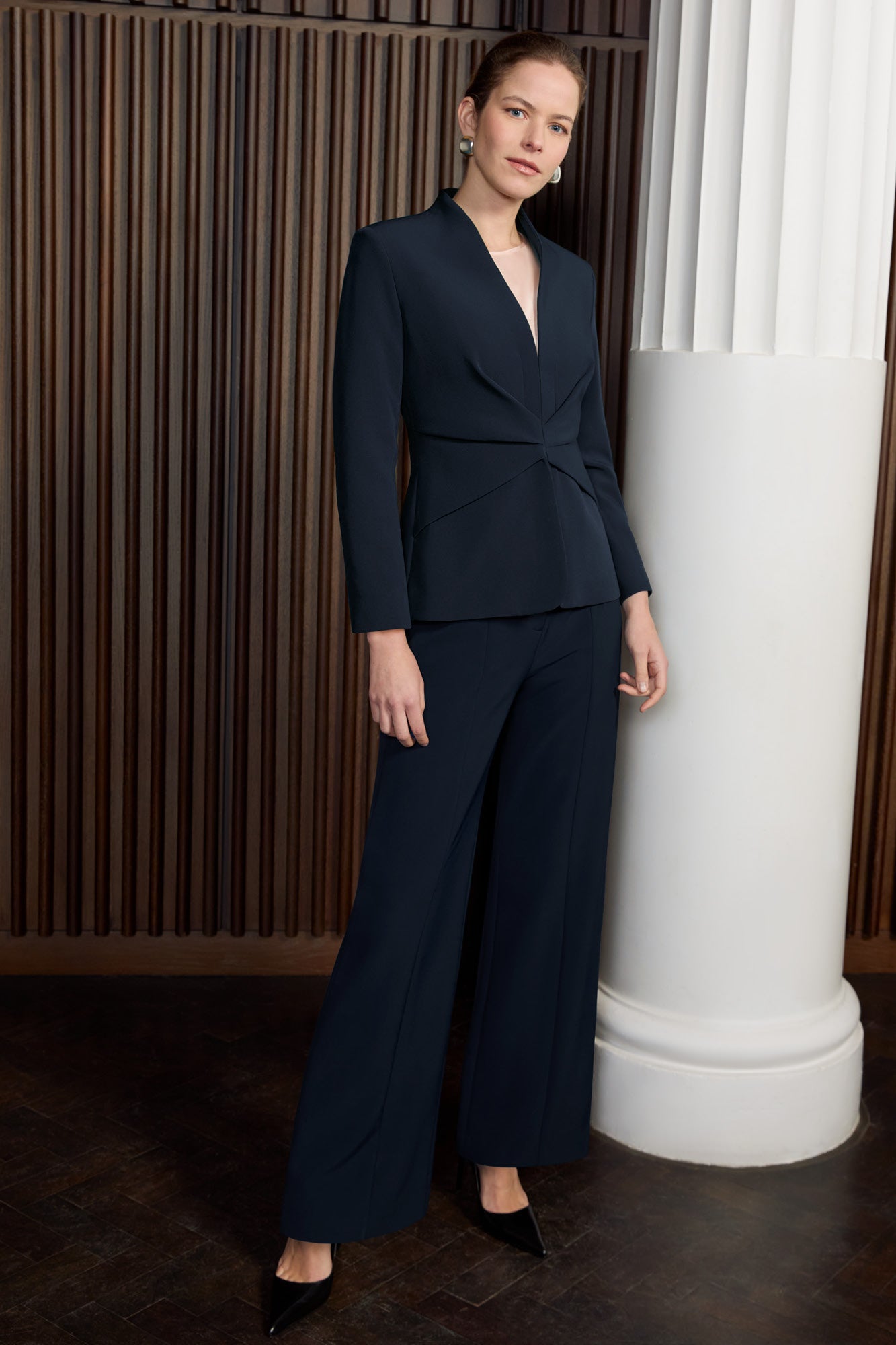 Hanbury Navy Performance Tailoring Jacket