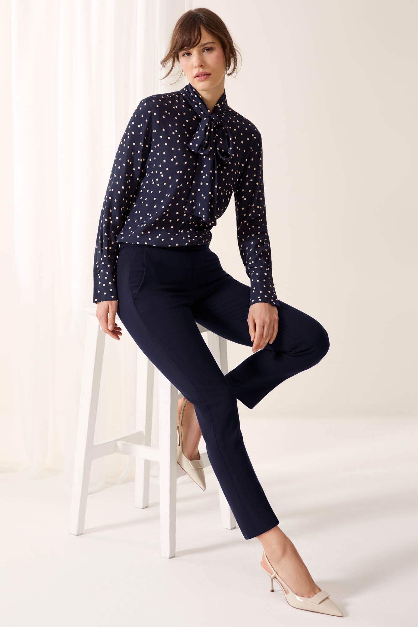 Davos Navy Performance Tailoring Trousers